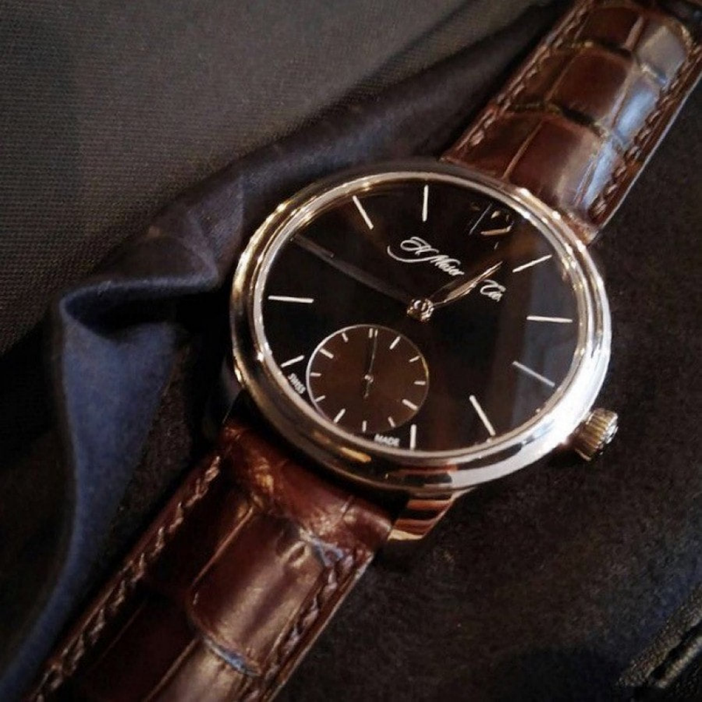 chocolate-brown-alligator-leather-strap-for-h-moser-cie-mayu-on-watch.png
