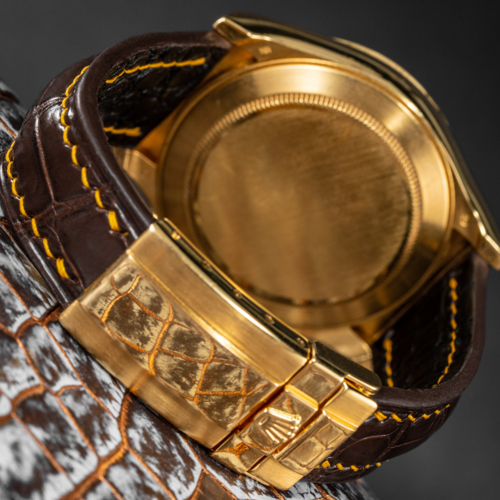 chocolate-brown-alligator-strap-for-rolex-daytona-with-gold-stitching-backside.png