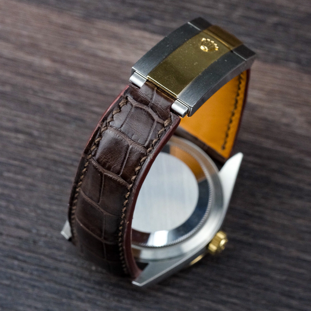 dark-brown-alligator-leather-strap-for-rolex-sky-dweller-backside.png