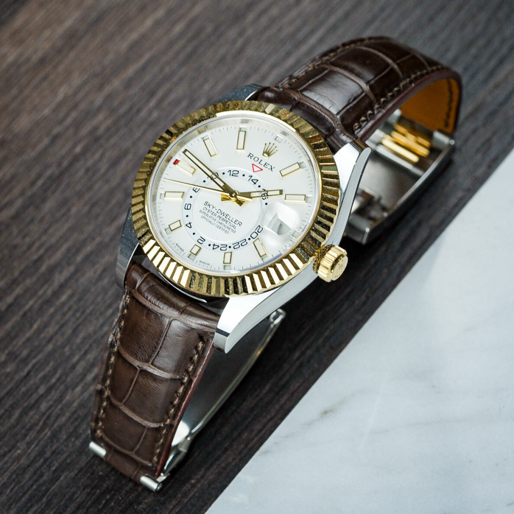 dark-brown-alligator-leather-strap-for-rolex-sky-dweller.png