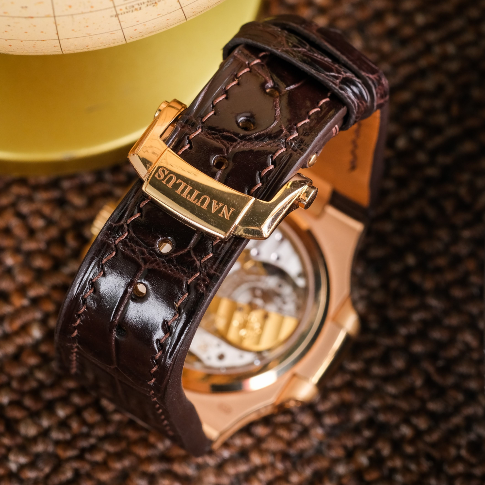 dark-brown-alligator-leather-watch-strap-for-Patek-Philippe-Nautilus-5712r-backside.png