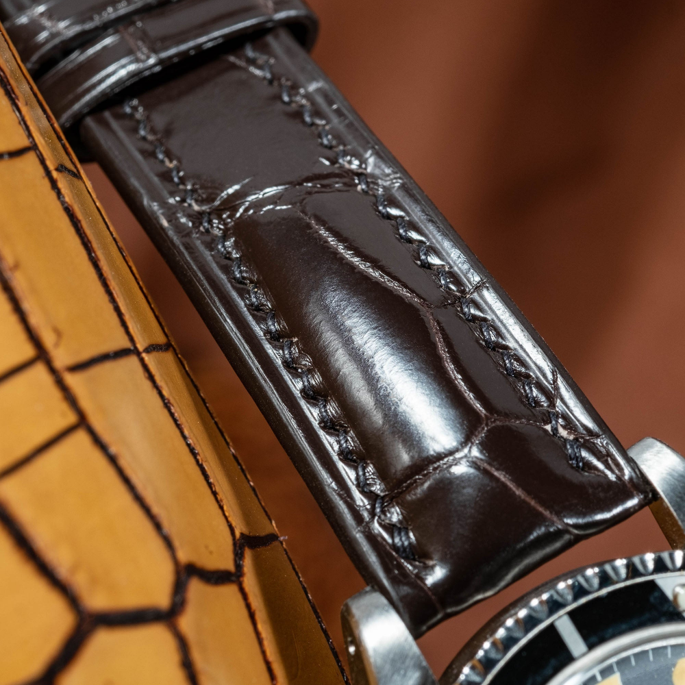 dark-brown-alligator-leather-watch-strap-for-Rolex-OysterPerpetual-comex-lug.png