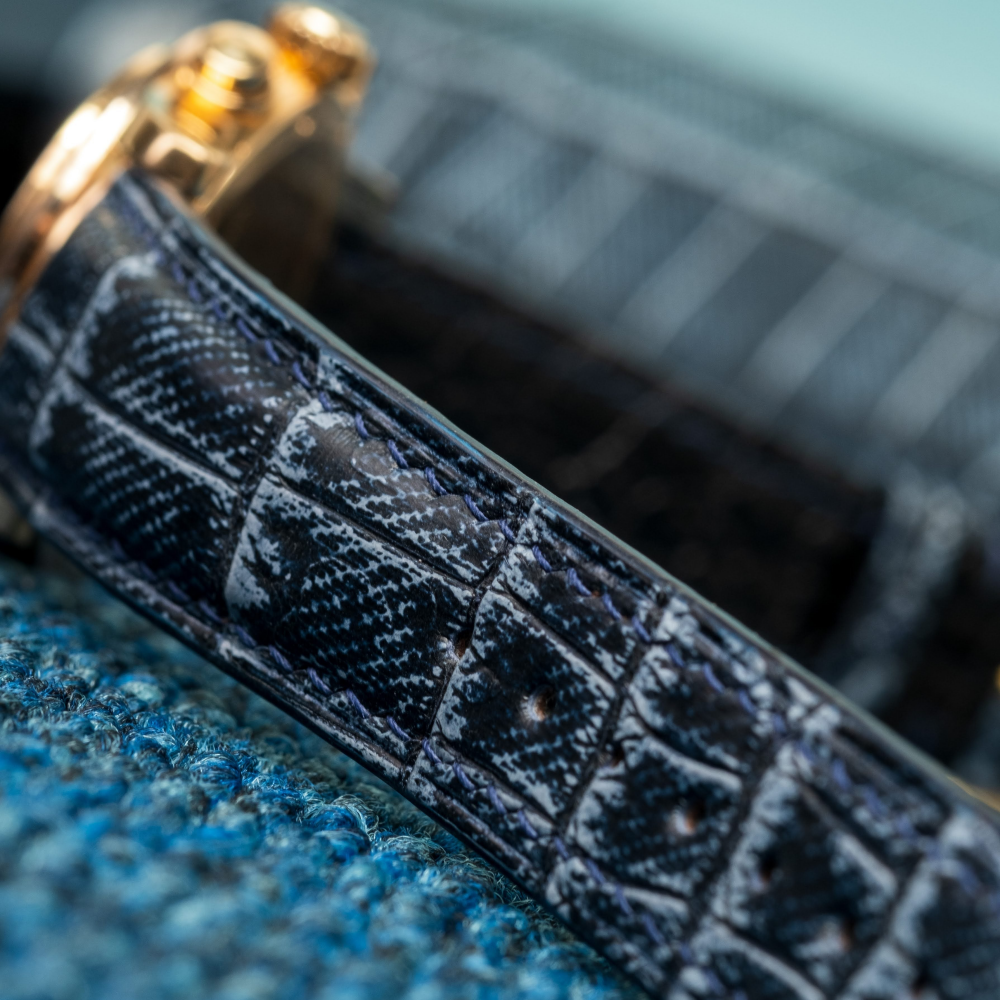 denim-alligator-leather-strap-for-girard-perregaux-ferrari-detail.png