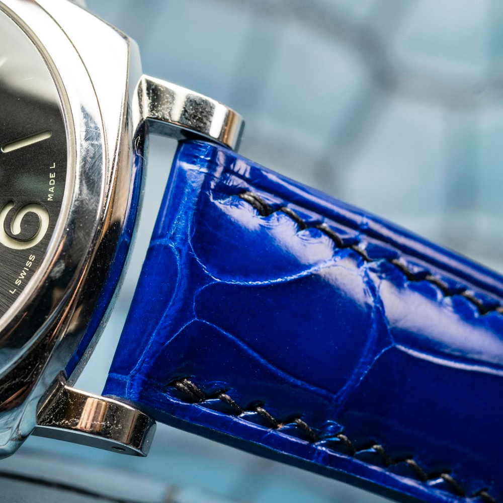 electric-Blue-alligator-leather-watch-strap-for-Panerai-Luminor-stitching.png