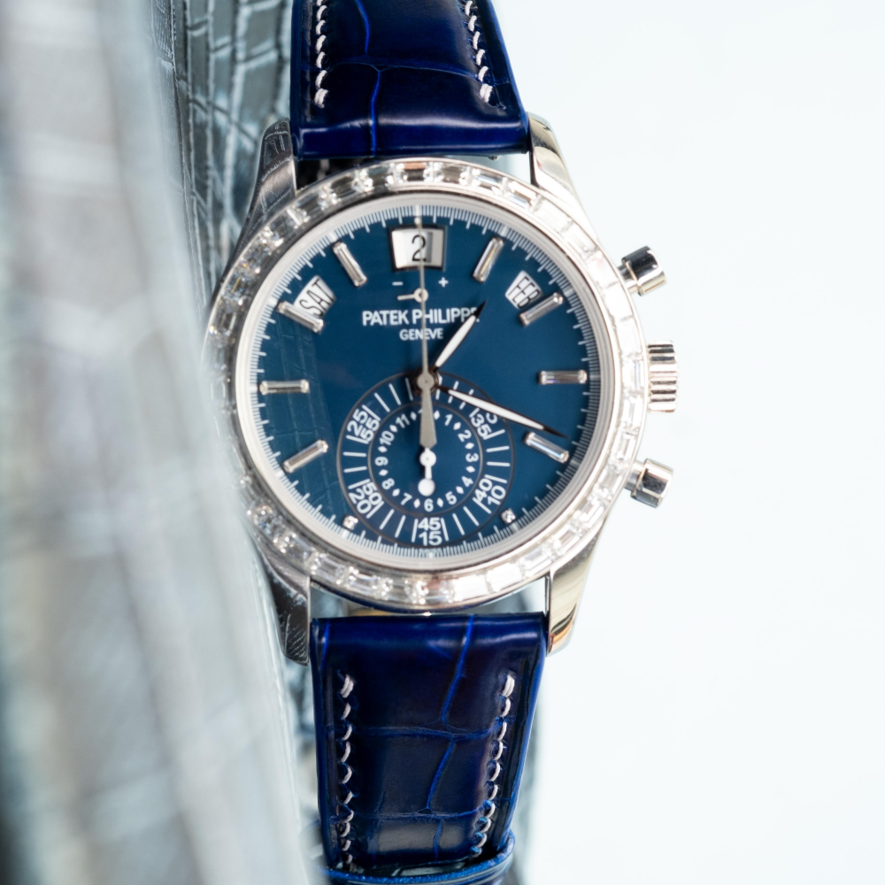 electric-blue-alligator-for-patek-philippe-complications-5961p-annual-calendar-chronograph-watch.png