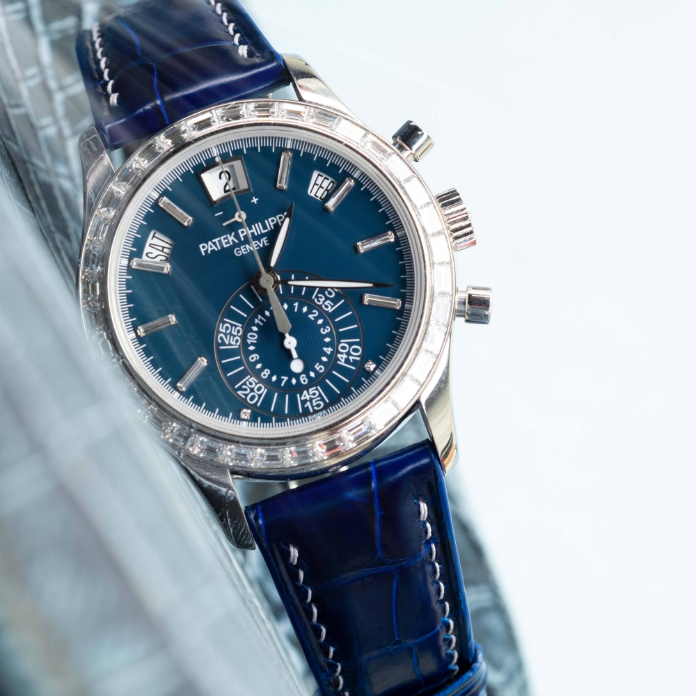 electric-blue-alligator-for-patek-philippe-complications-5961p-annual-calendar-chronograph.png