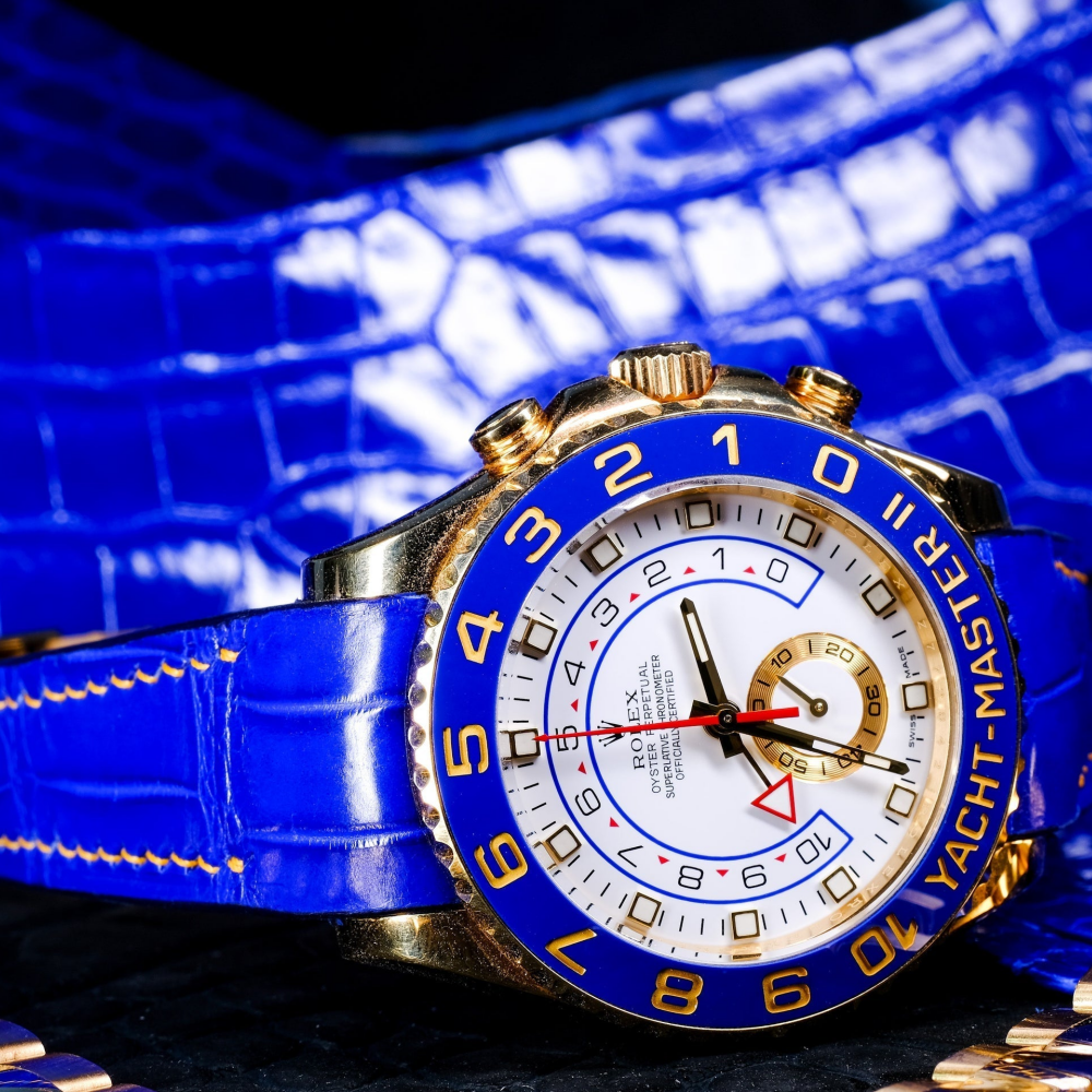 electric-blue-alligator-leather-for-watch-strap-Rolex-Yacht-Master-II-detail.png