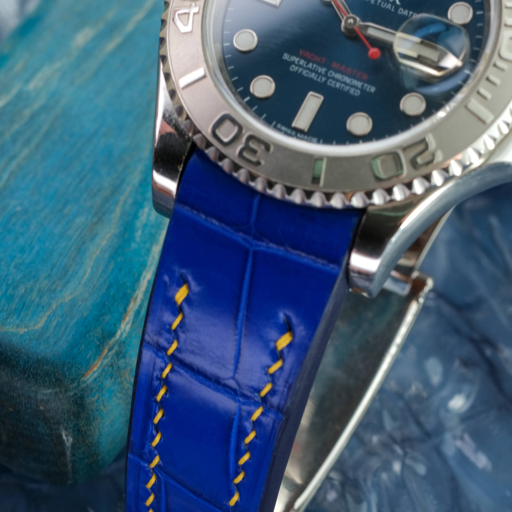 electric-blue-alligator-leather-for-watch-strap-Rolex-Yacht-Master-detail.png