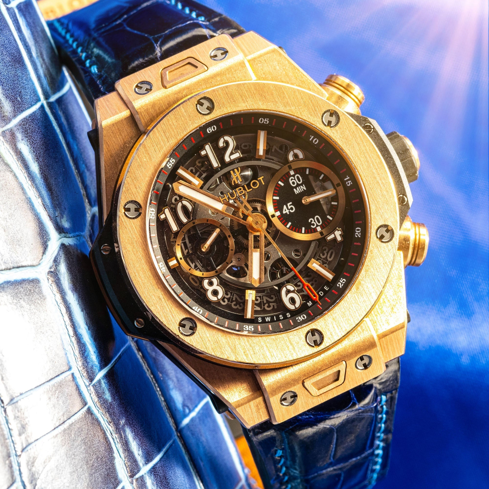 electric-blue-alligator-leather-strap-for-hublot-big-bang-unico-yellow-gold.png