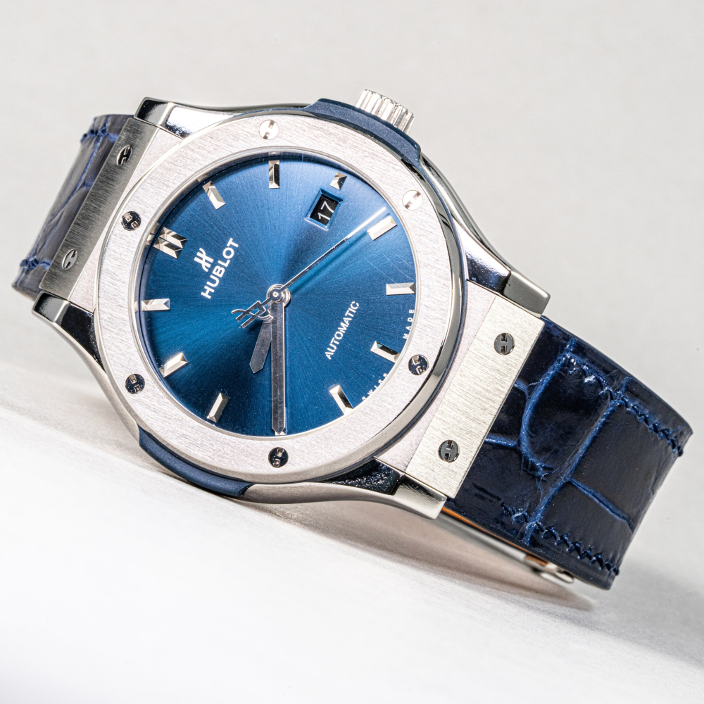 electric-blue-alligator-leather-strap-for-hublot-classic-fusion.png