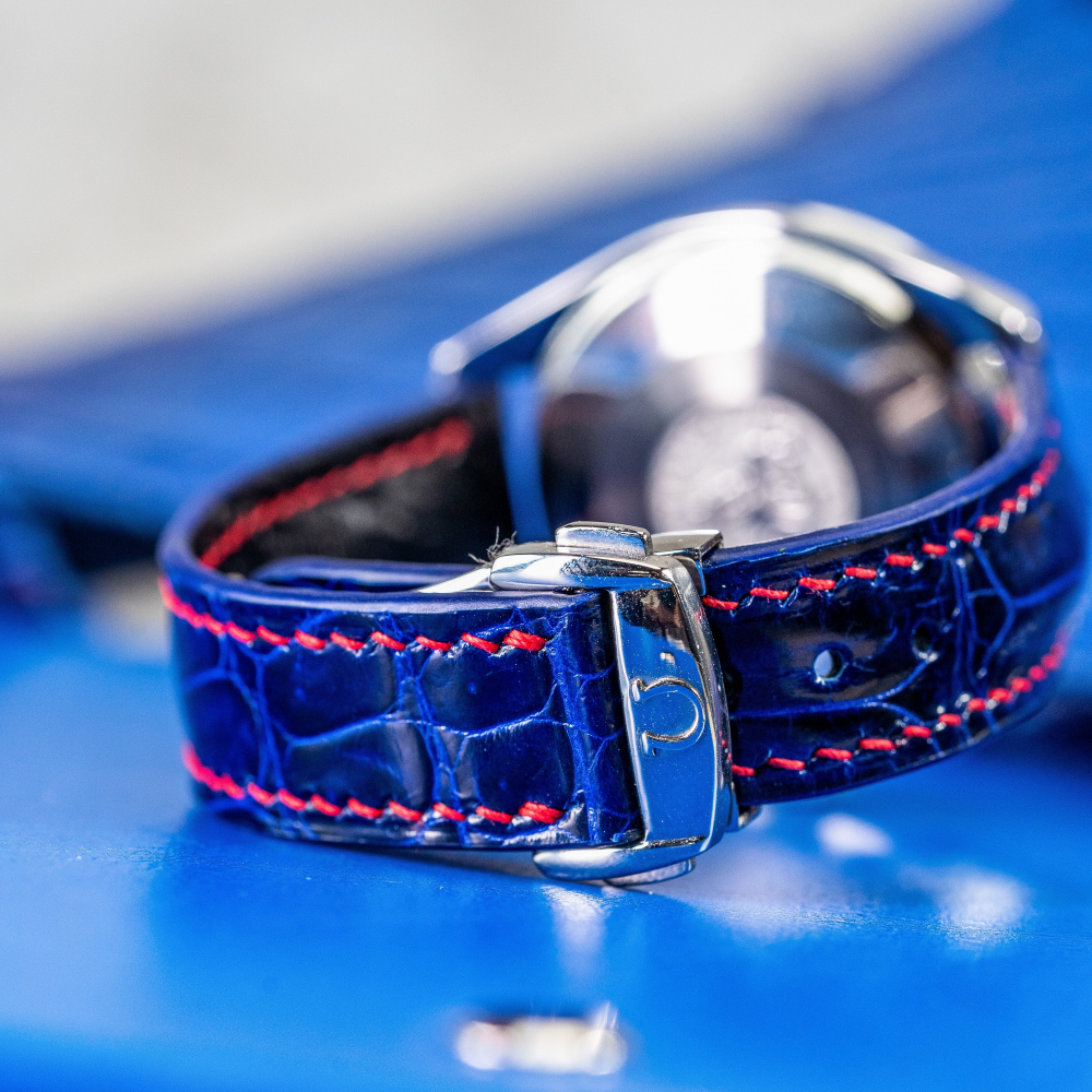 electric-blue-alligator-leather-strap-for-omega-speedmaster-reduced-backside_2.png