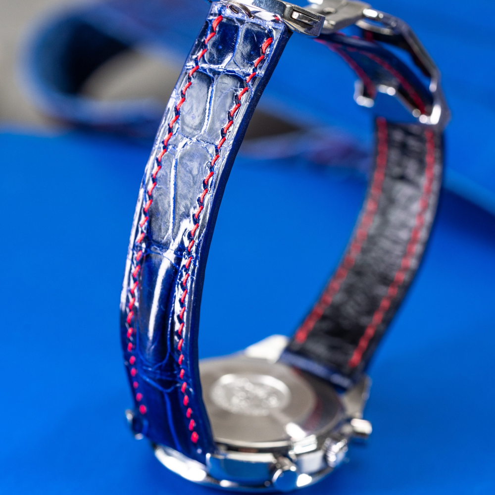 electric-blue-alligator-leather-strap-for-omega-speedmaster-reduced-detail.png