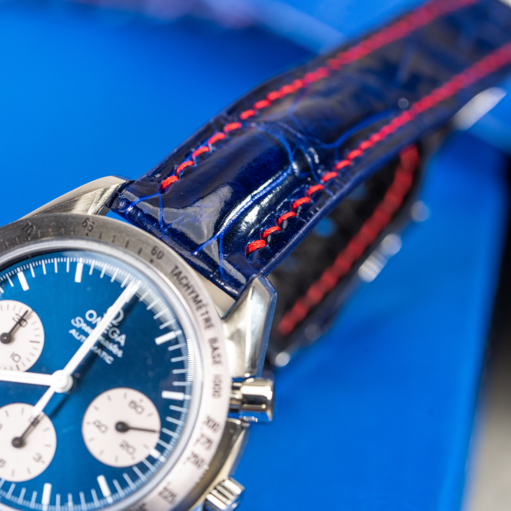 electric-blue-alligator-leather-strap-for-omega-speedmaster-reduced-lug.png