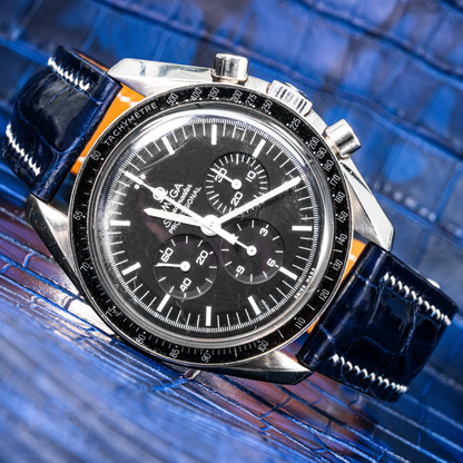 electric-blue-alligator-leather-strap-for-omega-speedmaster-white-stitching.png