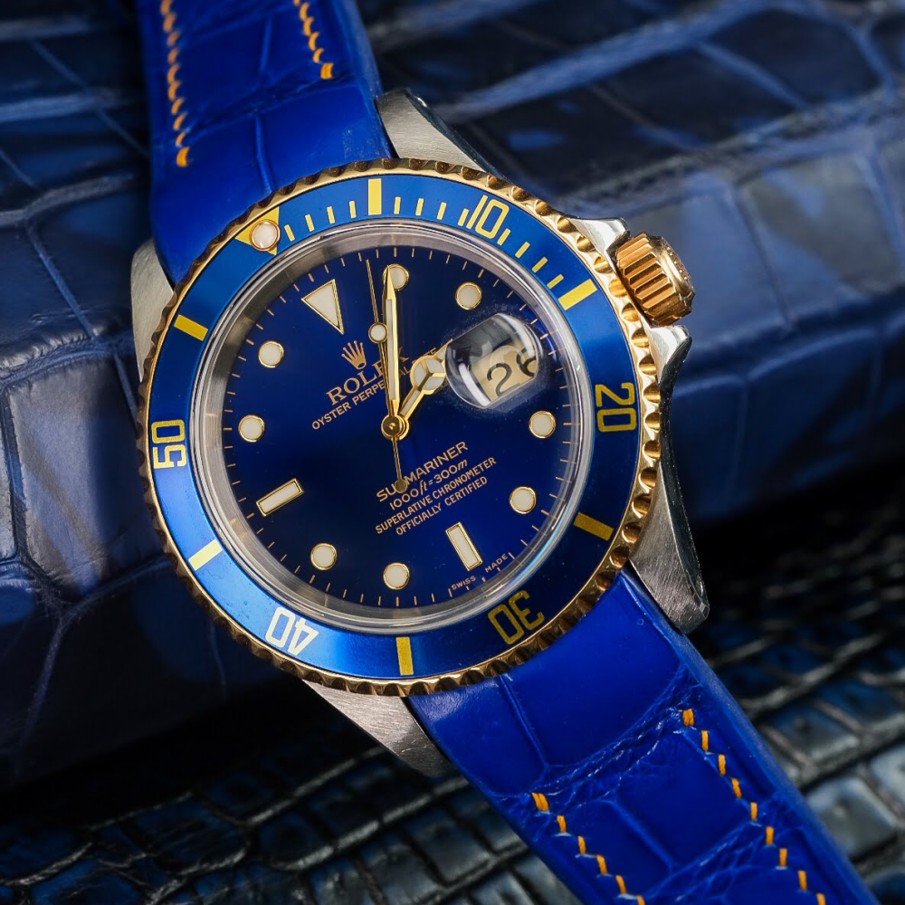 electric-blue-alligator-leather-strap-for-rolex-submariner-40mm-yellow-gold-stitching.png