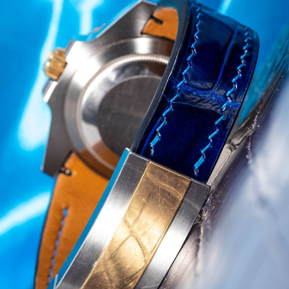 electric-blue-alligator-leather-strap-for-rolex-submariner-41mm-backside.png