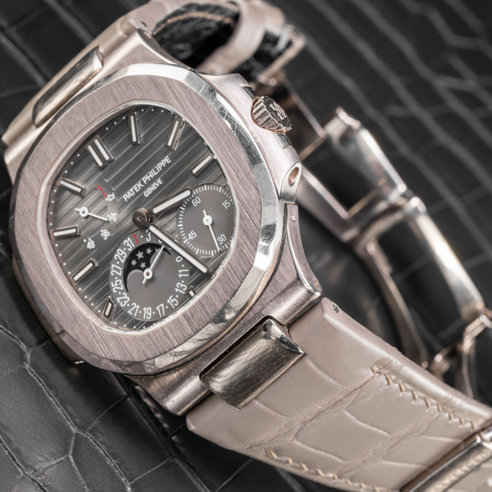 elephant-grey-alligator-leather-watch-strap-for-Patek-Philippe-Nautilus.png