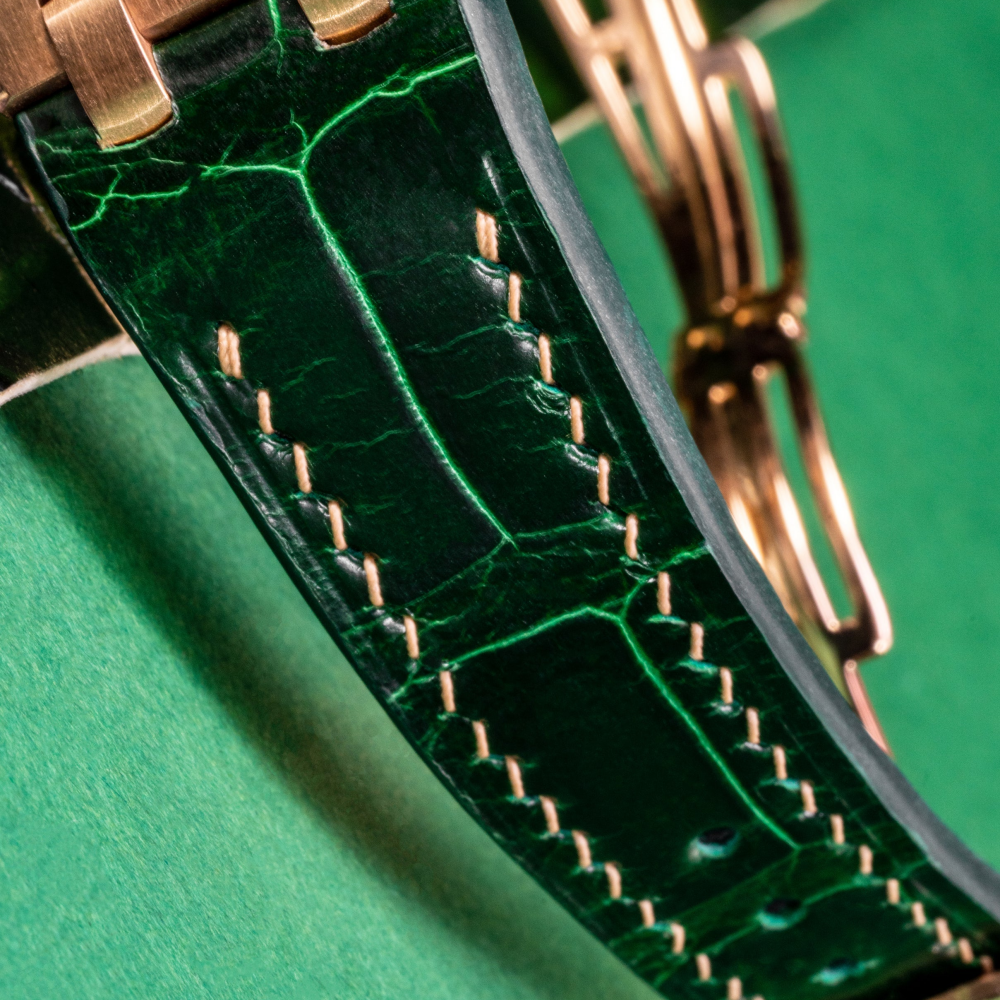 emerald-green-alligator-leather-strap-for-ap-ladies-buckle.png