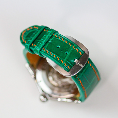 emerald-green-alligator-leather-strap-for-corum-bubble-buckle.png