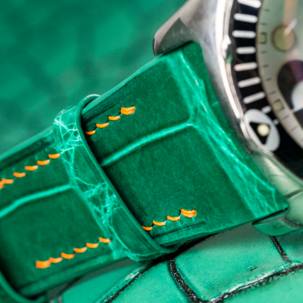 emerald-green-alligator-leather-strap-for-corum-bubble-yellow-gold.png