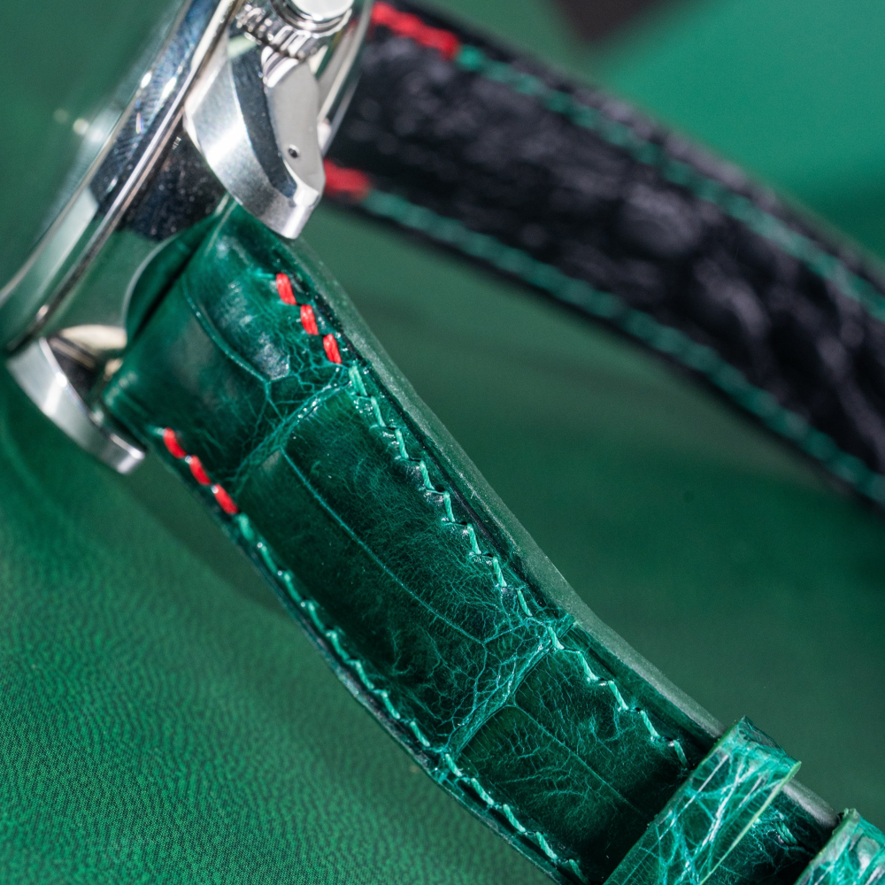 emerald-green-alligator-leather-strap-for-grand-seiko-sport-spring-drive-gmt-detail.png