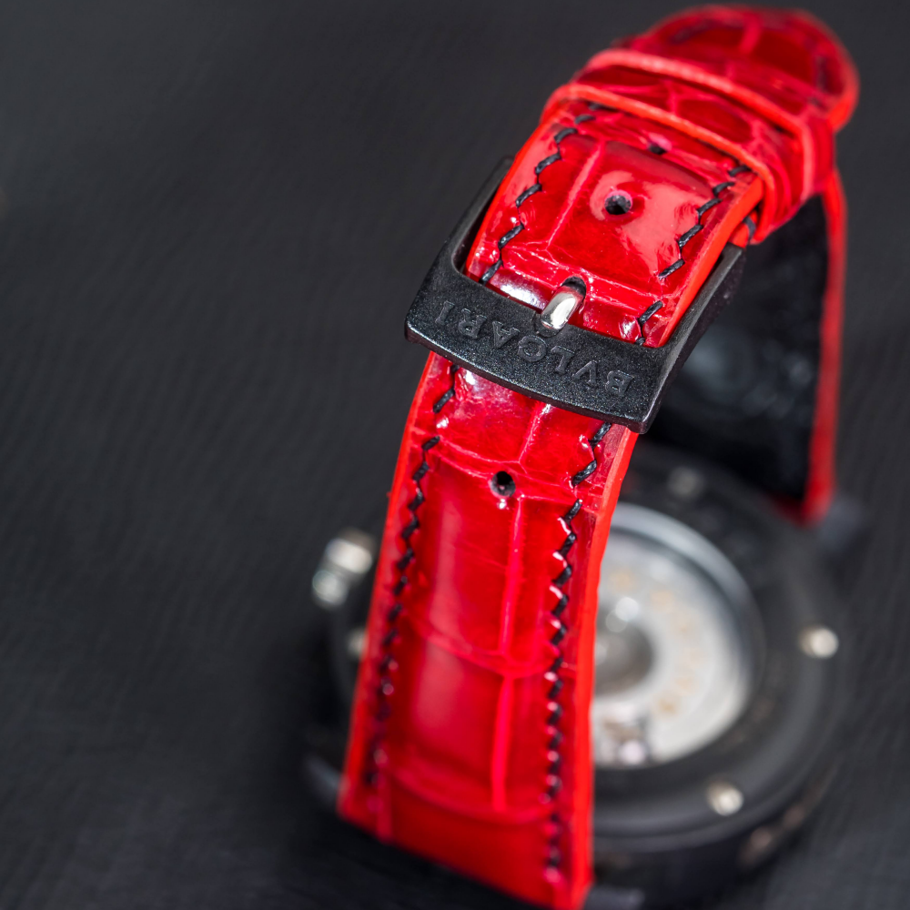 ferrari-red-alligator-leather-strap-bvlgari-carbon-gold-backside.png