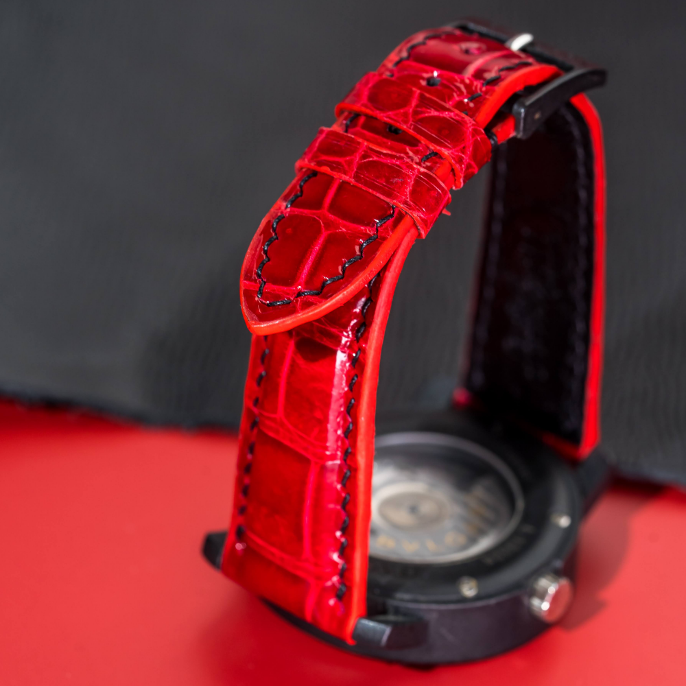 ferrari-red-alligator-leather-strap-bvlgari-carbon-gold-lining.png