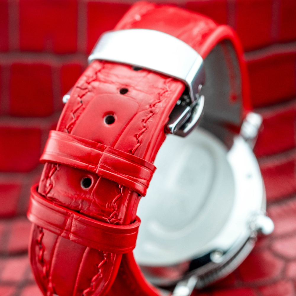 ferrari-red-alligator-leather-strap-for-gerald-genta-mickey-mouse-backside.png