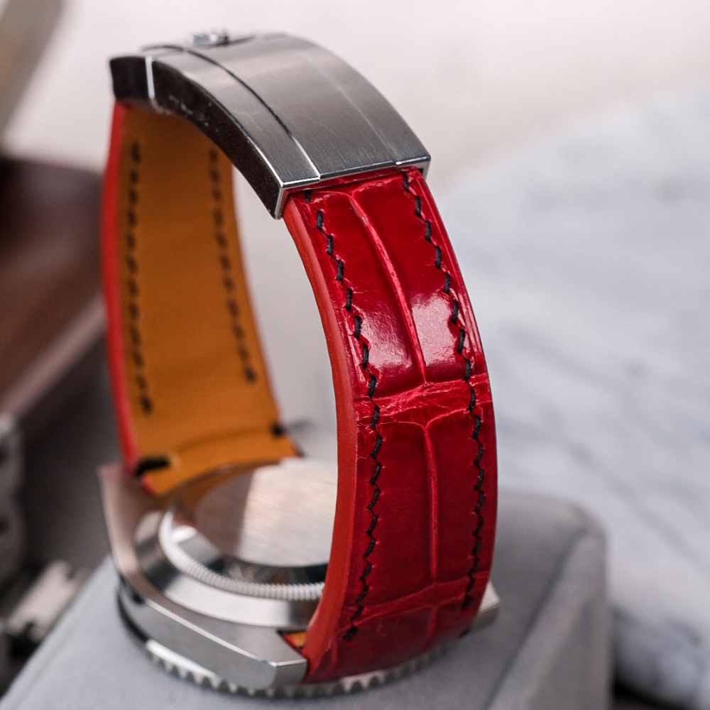 ferrari-red-alligator-leather-strap-for-rolex-submariner-40mm-backside.png