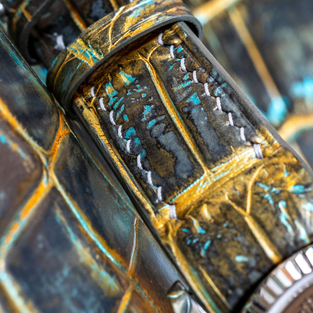 gold-turquoise-alligator-leather-watch-strap-for-Rolex-Datejust-detail.png