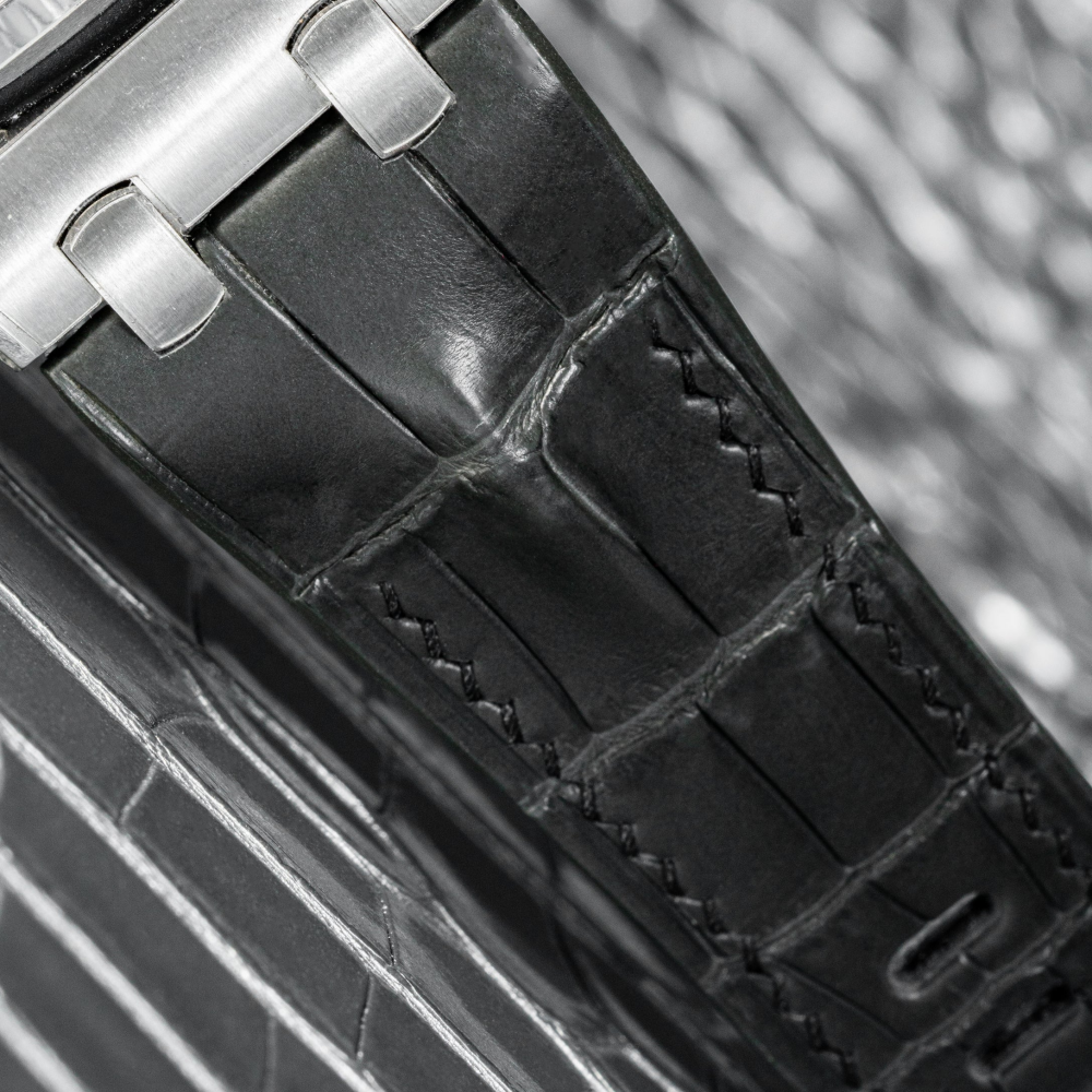 graphite-grey-alligator-leather-strap-for-ap-royal-oak-shore-42mm-lug.png