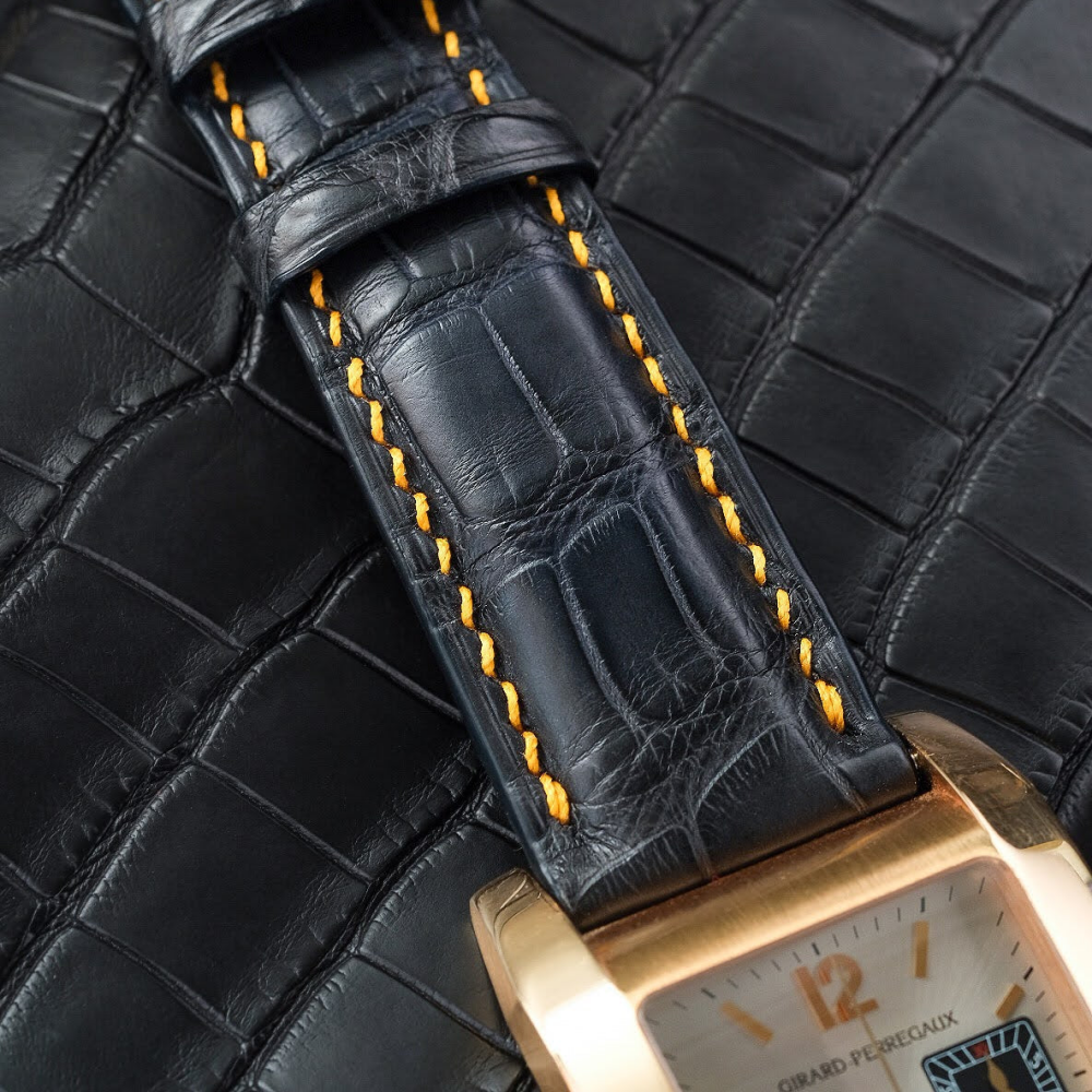 graphite-grey-alligator-leather-strap-for-girard-perregaux-ferrari-detail.png