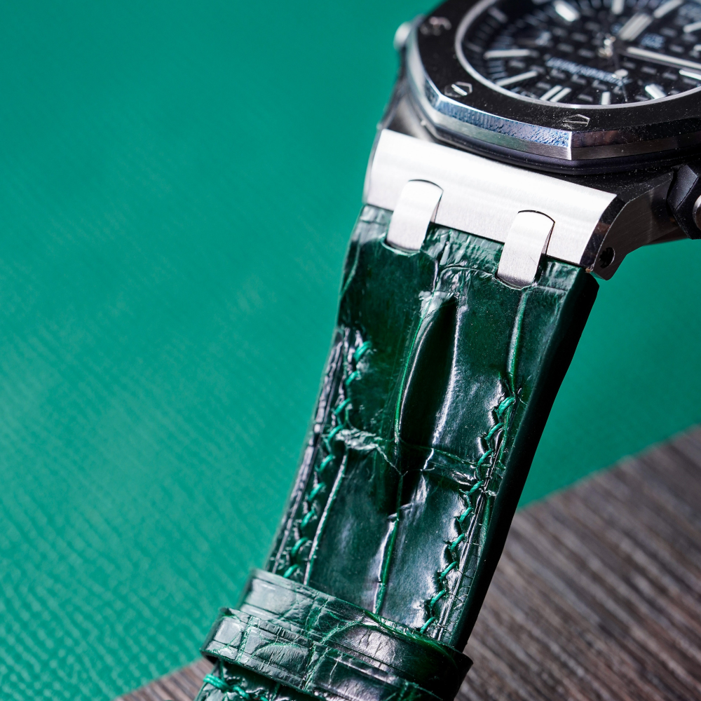 green-alligator-leather-strap-for-ap-royal-oak-shore-42mm-buckle.png