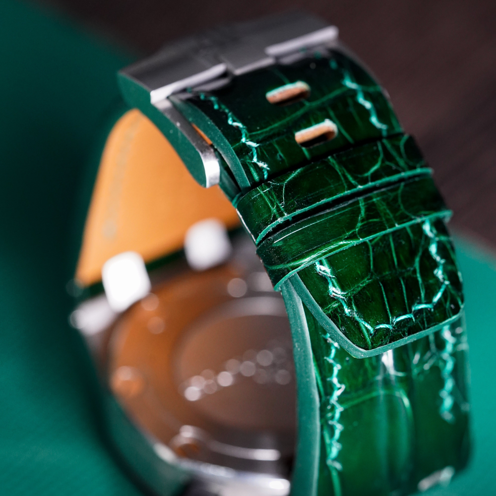 green-alligator-leather-strap-for-ap-royal-oak-shore-42mm-lining.png