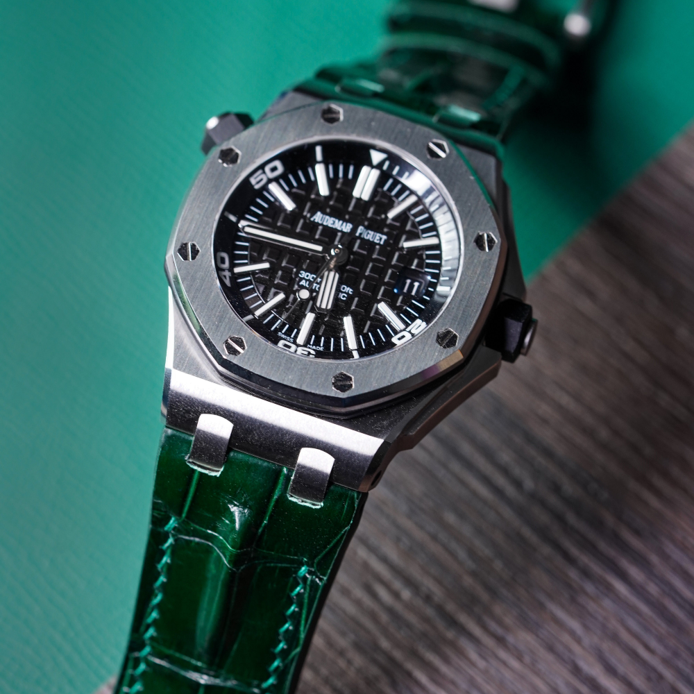 green-alligator-leather-strap-for-ap-royal-oak-shore-42mm.png