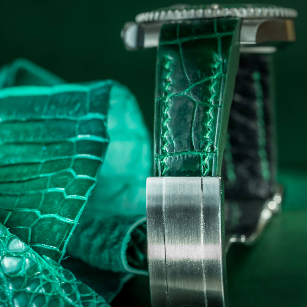 green-alligator-leather-strap-for-rolex-submariner-40mm-hulk-detial.png