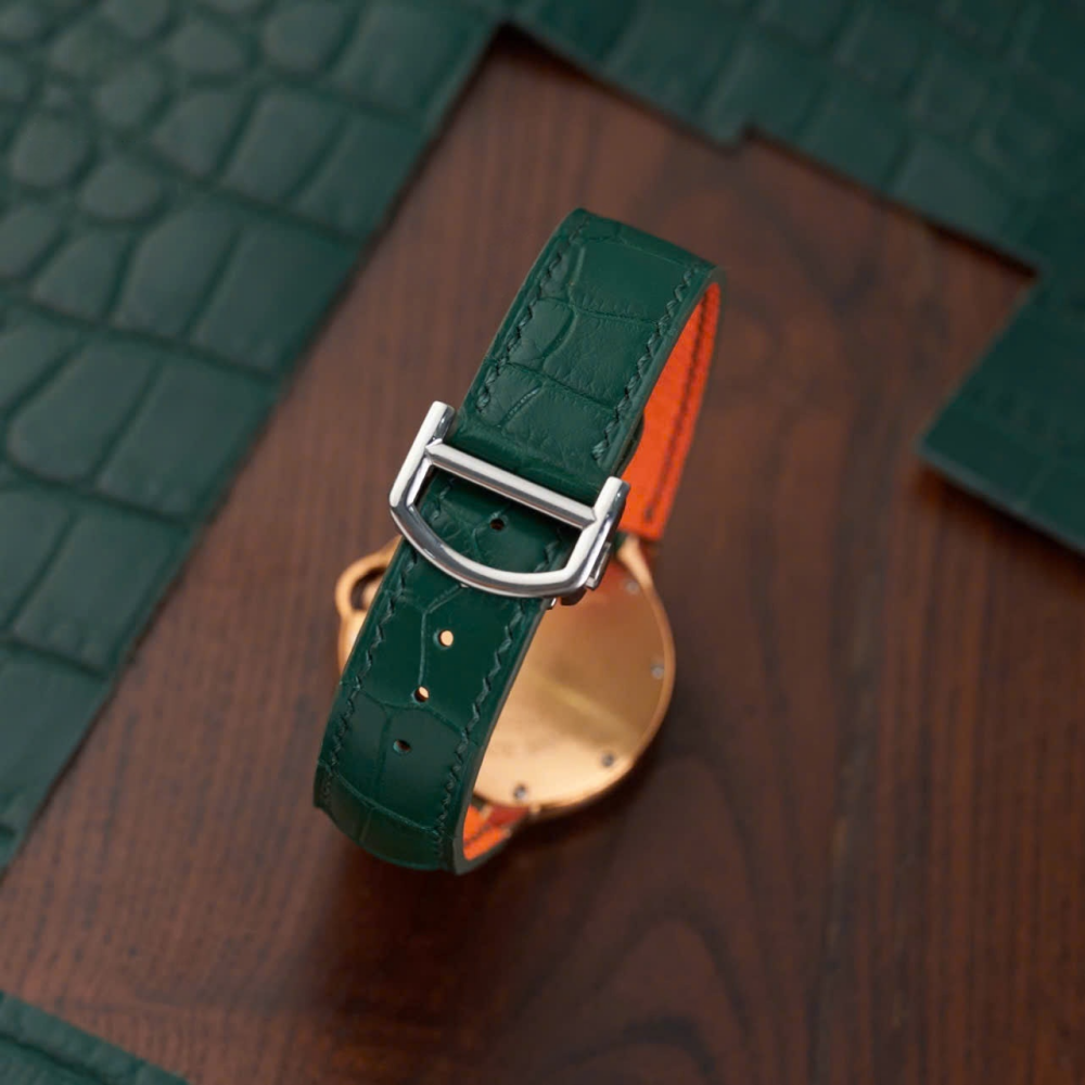 green-alligator-leather-watch-strap-for-cartier-ballon-bleu-push-button-backside.png