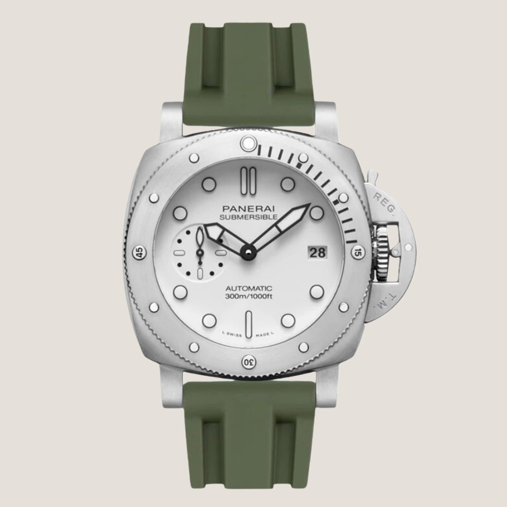 green-fkm-rubber-strap-for-Panerai-Submersible-on-Watch.png
