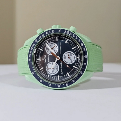 green-rubber-strap-for-omega-x-swatch-moonswatch-mission-on-earth-on-hand.png