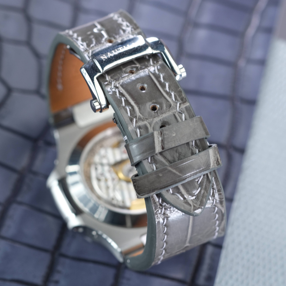 grey-alligator-leather-watch-strap-for-Patek-Philippe-Nautilus-5726A-backside.png