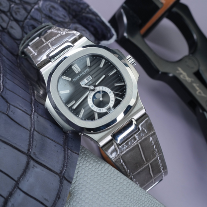 grey-alligator-leather-watch-strap-for-Patek-Philippe-Nautilus-5726A-watch-2.png