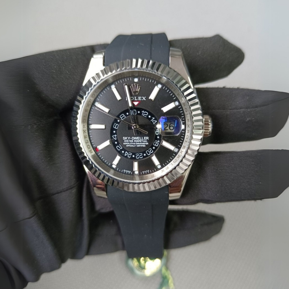 grey-deployant-rubber-strap-for-rolex-sky-dweller-on-watch.png