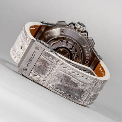 himalanyan-alligator-leather-strap-for-Hublot-big-bang-backside.png