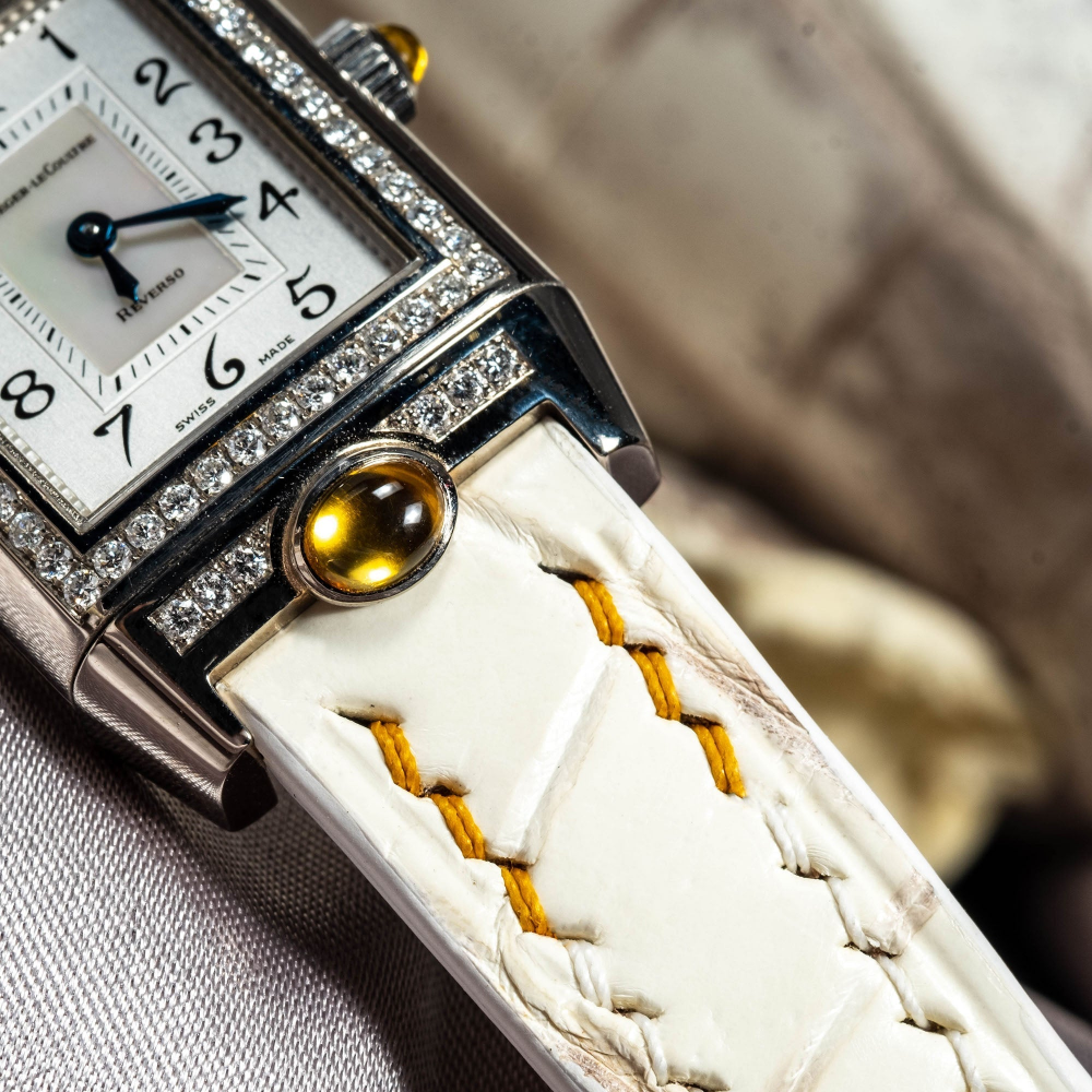 himalayan-alligator-leather-strap-for-Jaeger-LeCoultre-Reverso-ladies-detail.png