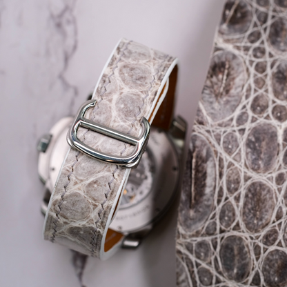 himalayan-alligator-leather-strap-for-cartier-calibre-backside.png