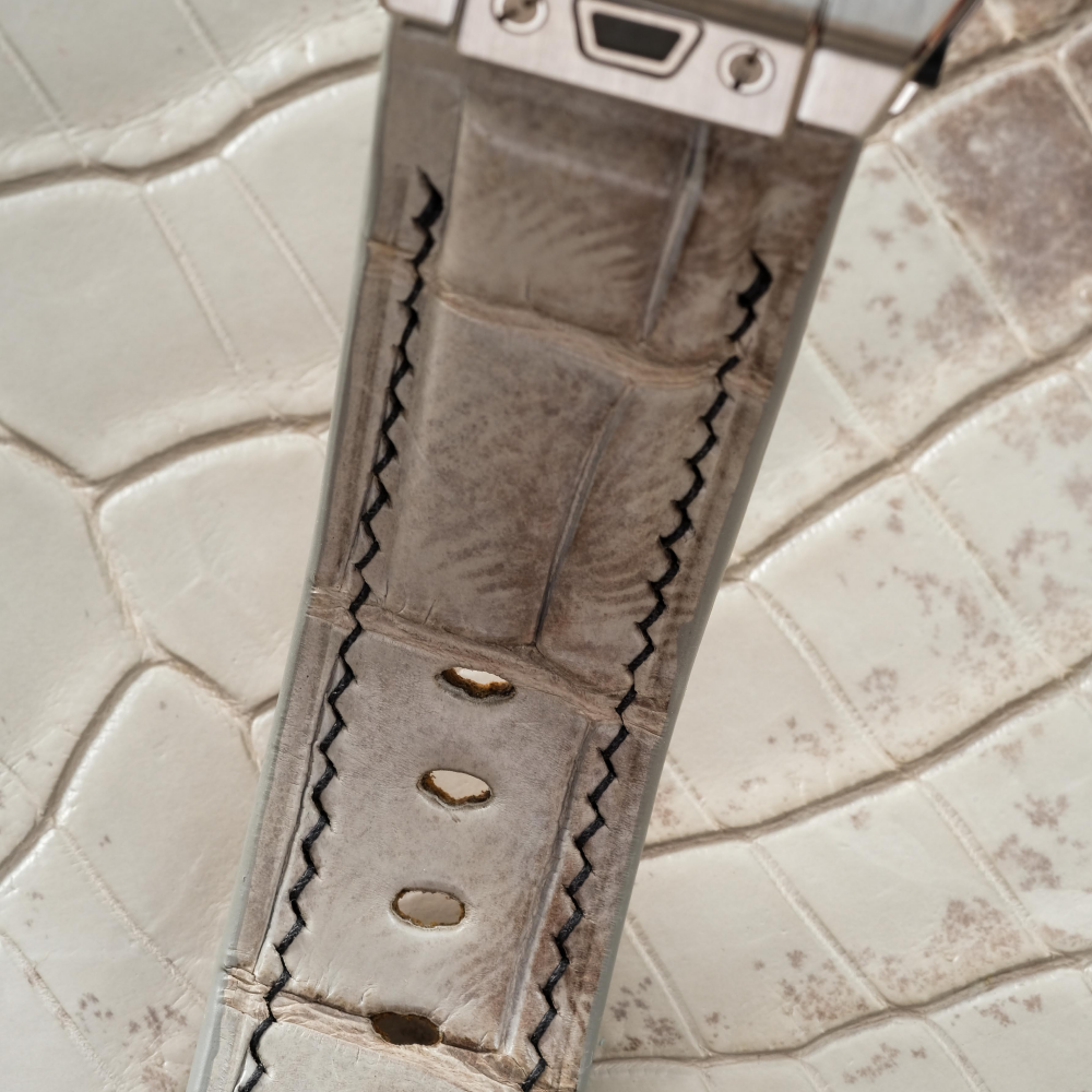 himalayan-alligator-leather-strap-for-hublot-big-bang-unico-titanium-stitching.png