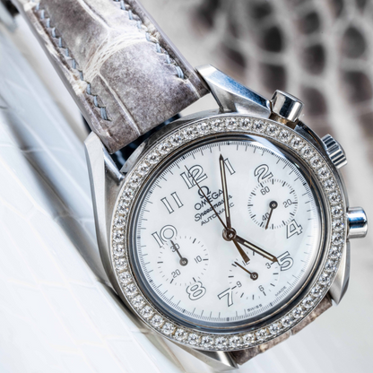 himalayan-alligator-leather-strap-for-omega-speedmaster-ladies-chronograph-watch.png