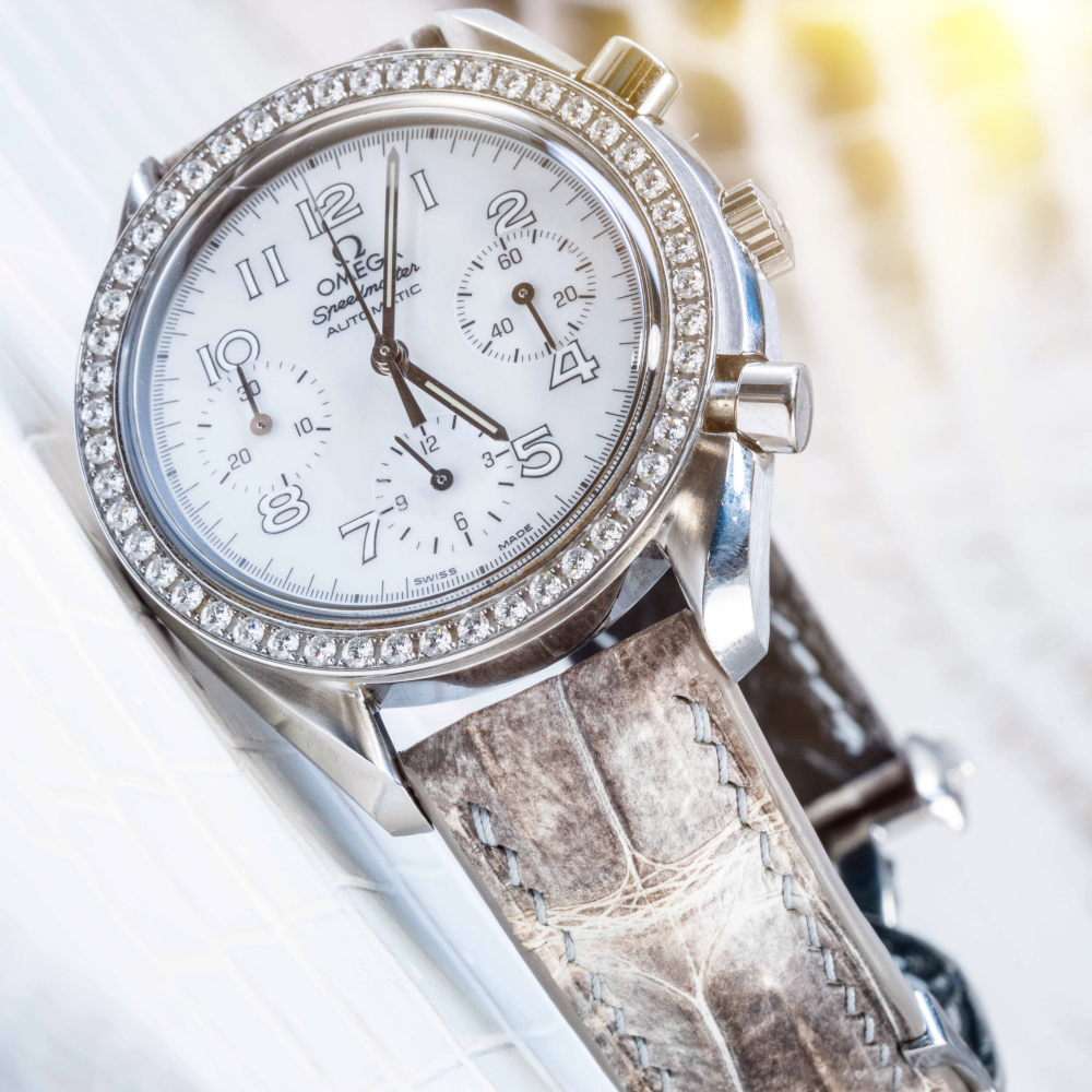 himalayan-alligator-leather-strap-for-omega-speedmaster-ladies-chronograph.png