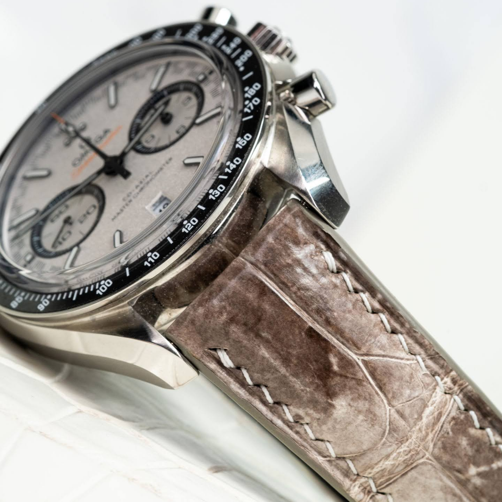 himalayan-alligator-leather-strap-for-omega-speedmaster-racing-lug.png