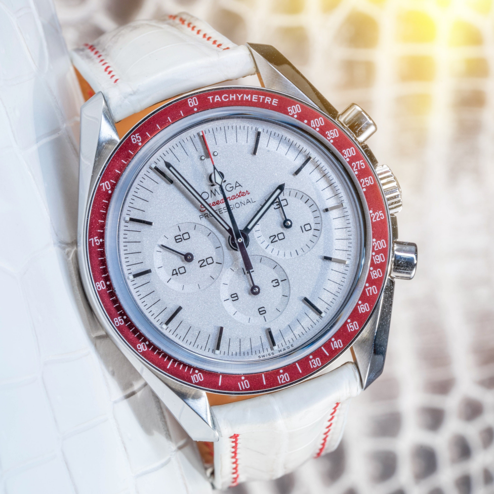 himalayan-alligator-leather-strap-for-omega-speedmaster-tokyo-2020-rising-sun.png